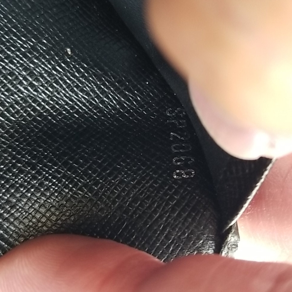 Louis Vuitton Brazza Wallet Epi Black Unisex - Picture 7 of 15